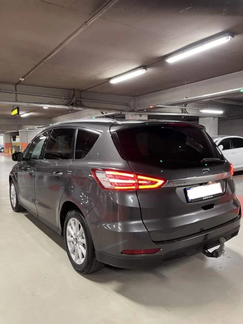 Ford S-Max ne shitje