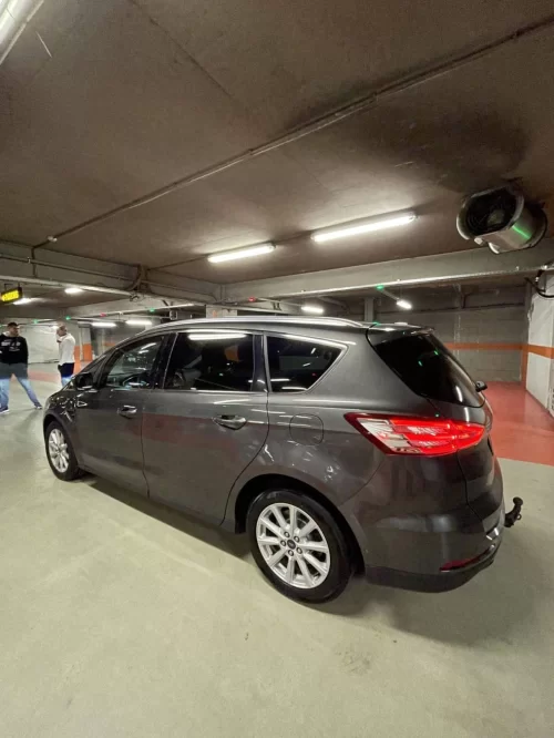 Ford S-Max ne shitje